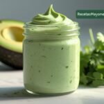mayonesa con cilantro y aguacate